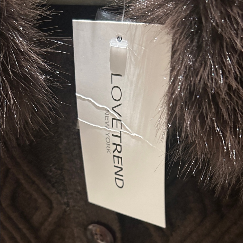 LOVETREND Chocolate Brown Cardigan with Faux Fur Collar - Picture 2 of 10